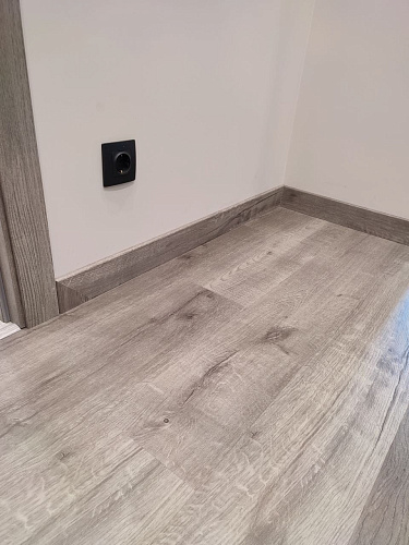 Кварцевый ламинат Fargo Comfort Дуб Урбан 81996 Кварцевый ламинат Fargo Comfort Дуб Урбан 81996