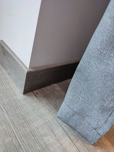 Кварцевый ламинат Fargo Comfort Дуб Урбан 81996 Кварцевый ламинат Fargo Comfort Дуб Урбан 81996